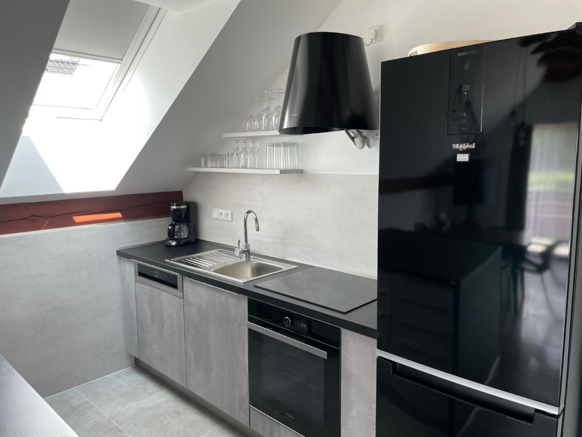 Apartman D5 โนวาเปซ ภายนอก รูปภาพ